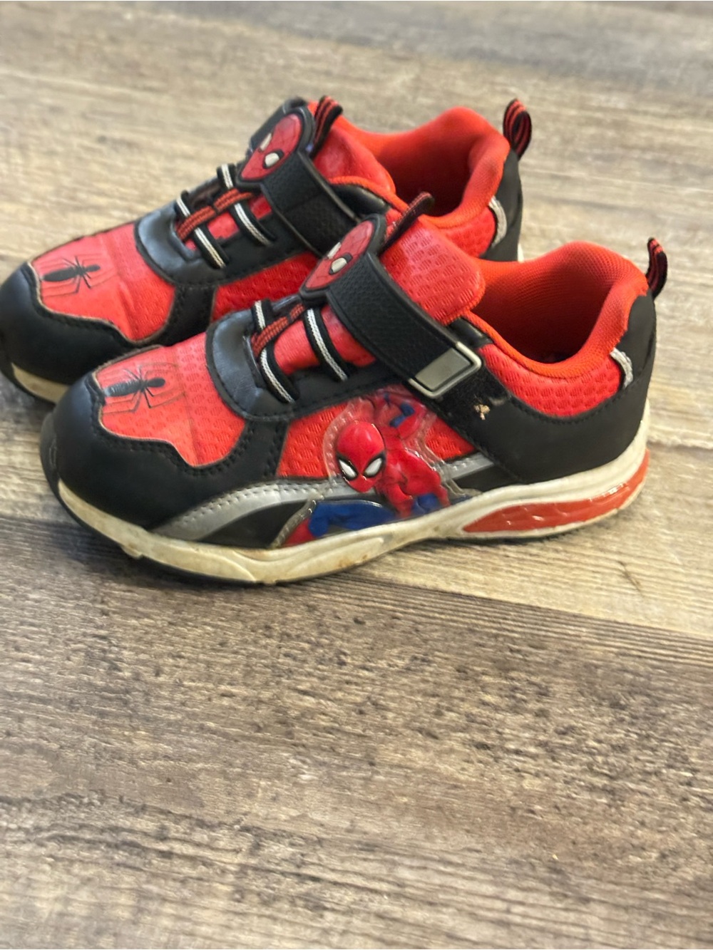 Marvel Spider-Man Light Up Shoes Toddler Boys Size 12 Red Black Sneakers Guc